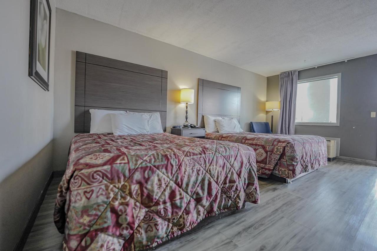 Motel Executive