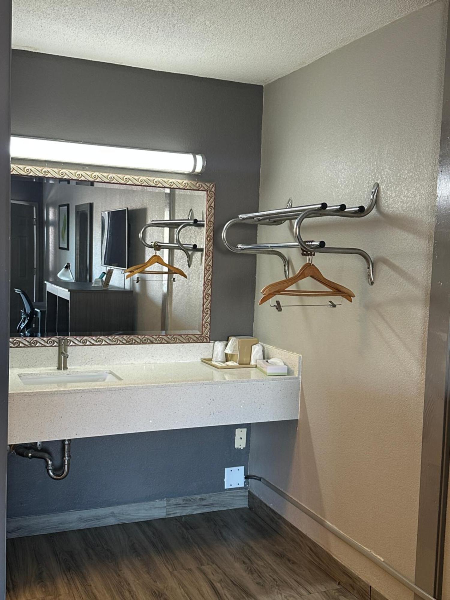 Executive By Capital O Motel 2*